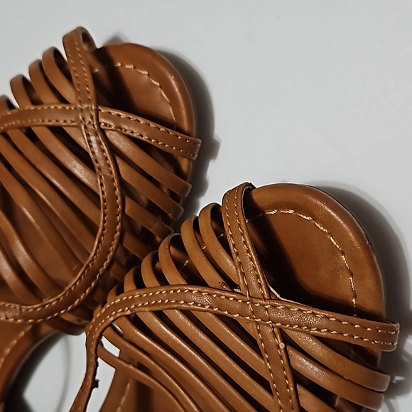 Women's Report Cruz Brown Leather Flat Sandals Size 8 #S-210 - Picture 8 of 8